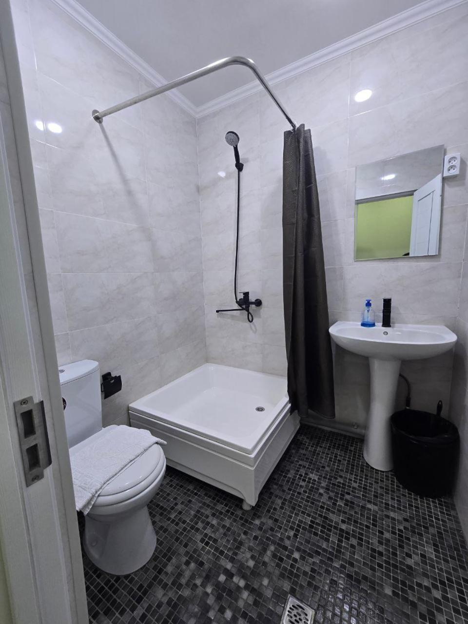 Guesto Hostel طشقند المظهر الخارجي الصورة