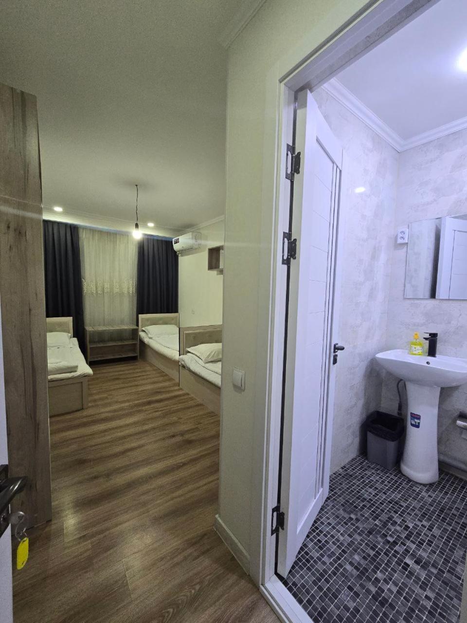 Guesto Hostel طشقند المظهر الخارجي الصورة