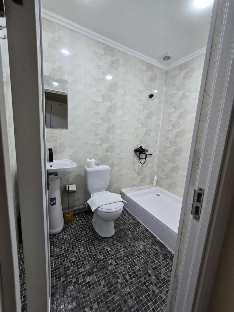 Guesto Hostel طشقند المظهر الخارجي الصورة