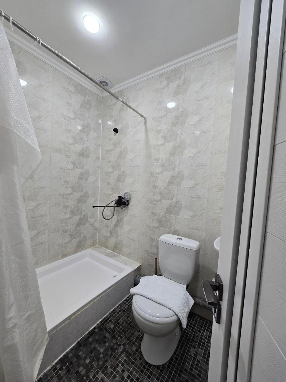 Guesto Hostel طشقند المظهر الخارجي الصورة